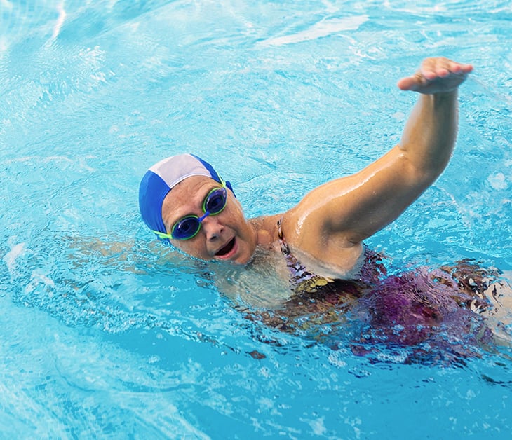 Header-pic-home-swimmer-Mobile-730x628